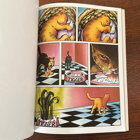 RARE Garfield Book - Garfield & His 9 Lives by Jim Davis Softcover 1984 - Picture 5 of 8